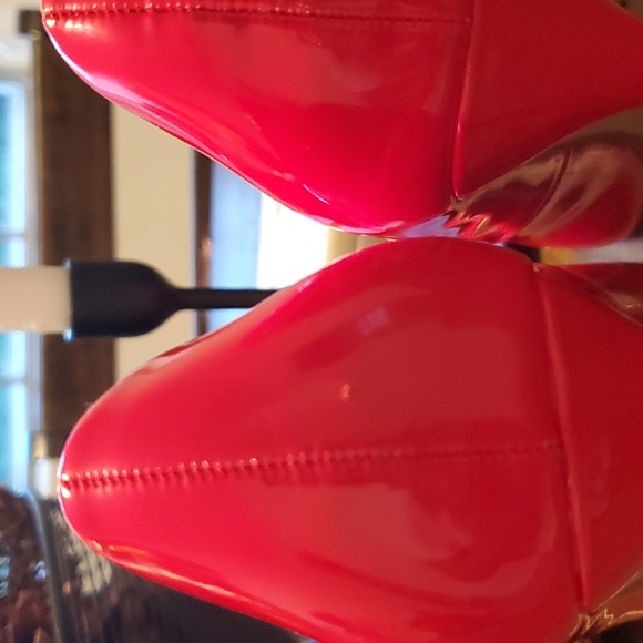 Red Faux Patent Leather Heels - Picture 5 of 9